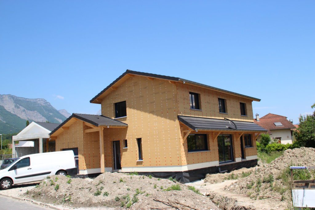 un modele de maison maison préfabriquée avec ossature bois